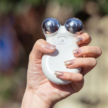 Load image into Gallery viewer, Women Mini Microcurrent Facial Wrinkle Remover