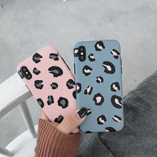 Load image into Gallery viewer, Leopard Print Phone Case